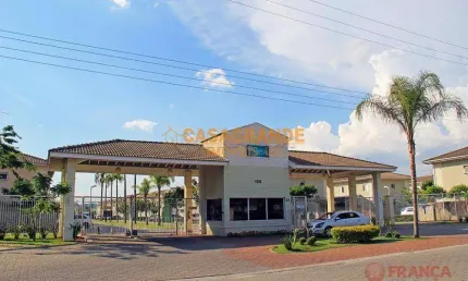 Casa de Alto Padrão à Venda no Condomínio Terras de Santa Clara, Jacareí/SP