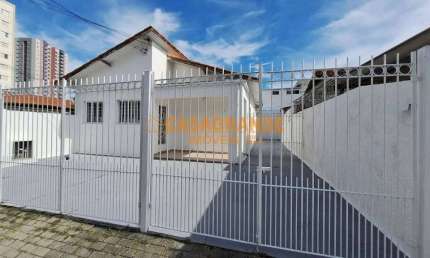 Casa/Comercial com 02 quartos, 83m² no Jardim São Dimas, SJC