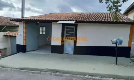 Casa com 04 quartos, 200m² no jardim são judas tadeu, sjc