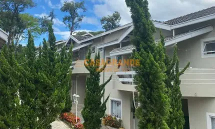 Casa/Sobrado com 03 quartos, 87m² no Chácaras São José, SJC