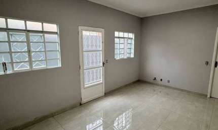 Casa com 02 quartos, 70m² no Parque Novo Horizonte, SJC