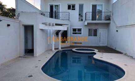 Casa com 2 quartos, Piscina,  Villa Branca, em Jacarei/SP