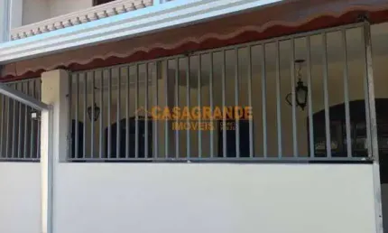 Linda Casa Edícula Assobradada à Venda 300m² – Vila Industrial