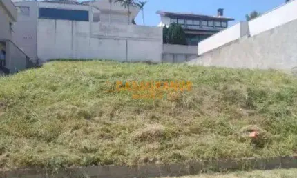 Lindo Terreno a venda no condomínio de Alto Padrão no Residencial Jaguary