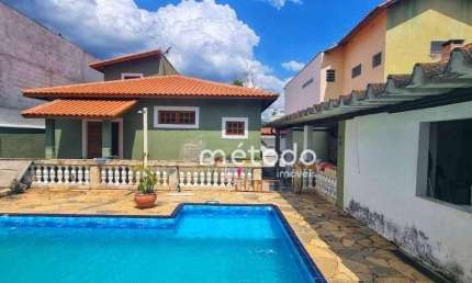Casa com 6 dormitórios à venda, 250 m² por R$ 1.450.000,00 - Centro - Guararema/SP
