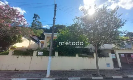 Casa com 3 dormitórios à venda, 180 m² por R$ 1.000.000,00 - Centro - Guararema/SP