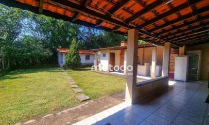 Casa beira rio,  com 3 dormitórios à venda, 320 m² por R$ 1.930.000 - Centro - Guararema/SP