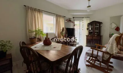 Casa com 3 dormitórios à venda, 131 m² por R$ 600.000 - Condomínio Residencial Vitória Régia - Guararema/SP