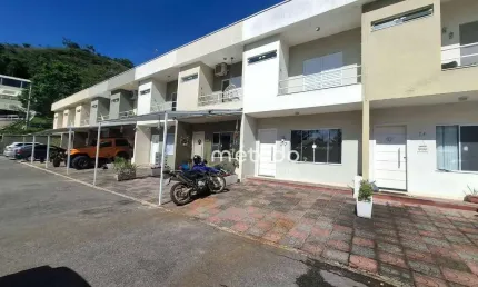 Casa com 2 dormitórios à venda, 74 m² por R$ 450.000,00 - Condomínio Residencial Forest Hills - Guararema/SP