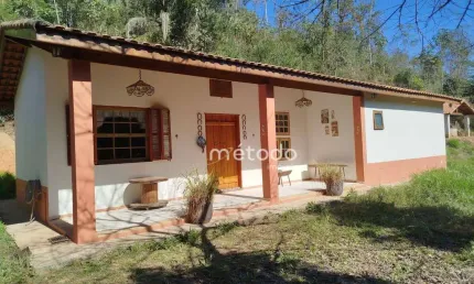 Sítio com 2 dormitórios à venda, 20000 m² por R$ 750.000,00 - Freguesia da Escada - Guararema/SP
