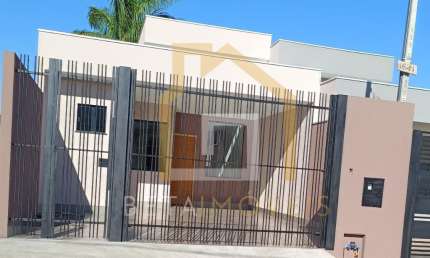 Casa com 3 quartos à venda na Avenida Marialva, 108, Jardim São Pedro, Marialva
