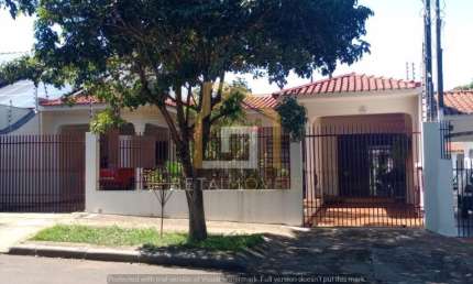 Casa com 3 quartos à venda na Rua Pioneira Maria Lopes, Parque Residencial Aeroporto, Maringá