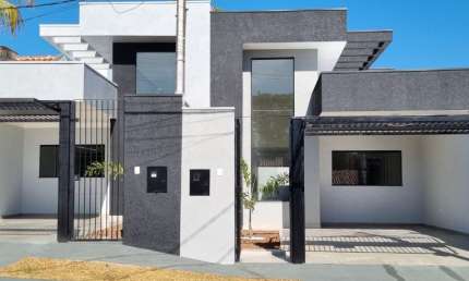 Casa com 3 quartos à venda na Rua Rio Amazonas, Conjunto Residencial Paulino Carlos Filho, Maringá