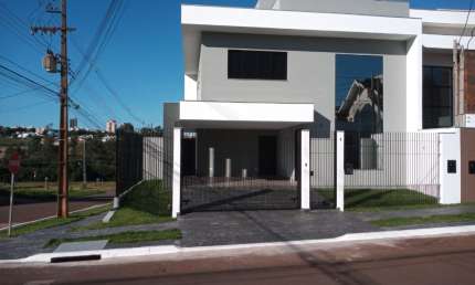 Casa com 3 quartos à venda na Avenida Joaquim Duarte Moleirinho, Jardim Cidade Monções, Maringá