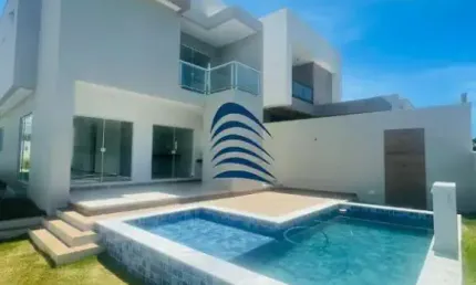 Condomínio Residencial HortoVille- Abrantes  Casa Duplex, 4/4 sendo 03 suítes (suíte master com closet e varanda), 180m² de área construída,