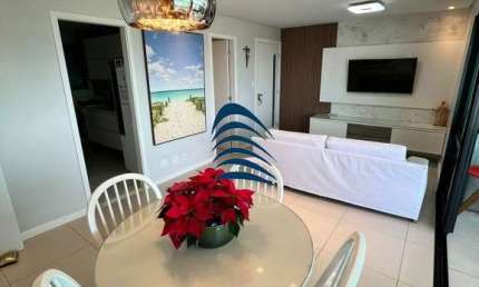 Apartamento andar alto, Vista livre, ventilação cruzada, com 113m