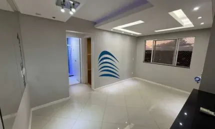 Excelente apartamento reformado  2/4, 49m, sala de estar e jantar, cozinha americana, armários embutidos em todos os ambientes, teto rebaixado com projeto de iluminação