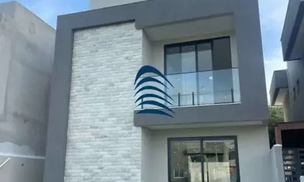 Excelente casa na vila florença, imóvel conta com quatro quartos sendo três suítes, 136 m2 de área construída, vagas para dois carros, amplo espaço ao