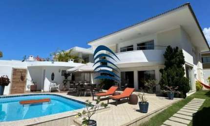 Linda Casa em condomínio fechado a venda em Vilas do Atlântico na Priscila Dutra - Condomínio PALM VILLE - 5 quartos sendo 2 suítes com closet, área construída com 280 m2 e 400m2 de área de terre