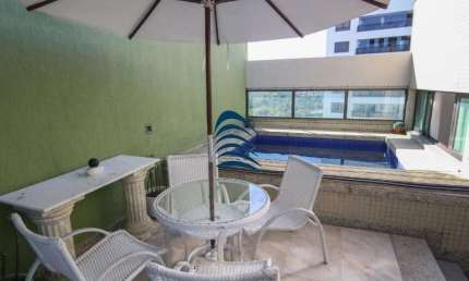 Excelente cobertura duplex com piscina no colina A, nascente, armários embutidos, 200 m2, 4/4 sendo 2 suítes, 2 vagas  de garagem soltas