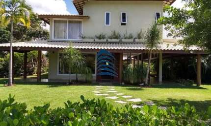 Excelente casa em Itacimirim no condomínio Quinta das Lagoas com 5 suítes, 1.000 m2  de Terreno, 500 m2 de área construída, espaço gourmet, churrasqueira, forno e piscina e 7 vagas