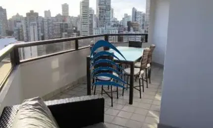 Excelente apartamento para venda no Edifício LacD'annecy  Porteira fechada   4 suítes todas climatizadas 303m² Andar alto, linda vista
