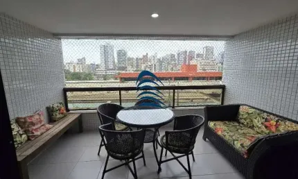 Excelente apartamento 3/4 sendo um suíte, dependência completa no  Costa Azul, Varanda, banheiro social , área de serviço, 2 garagens soltas