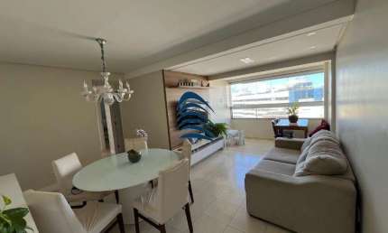 Excelente apartamento localizado no condomínio Vista Mar- Costa Azul