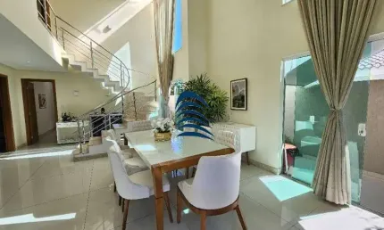 CASA PRISCILA DUTRA 4 suítes | Condomínio SAN FRANCISCO | 242m² | ENERGIA SOLAR | MOBILIADA | Piscina e Área Gourmet | Varanda | 4 vagas | Av. Priscila Dutra | Lauro de Freitas