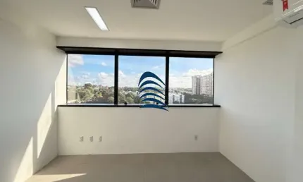 Excelente sala comercial, localizada no wall street empresarial, com 33m2, vista para a avenida paralela, climatizada, copa e banheiro privativo,
