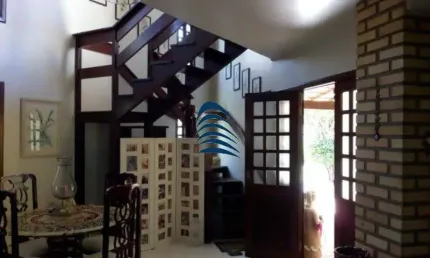 Sub gleba casa no condomínio busca vida, 04 suítes!  pavimento térreo: 1 suíte, sala com 3 ambientes ( jantar, tv, estar), lavabo, ampla cozinha, depó