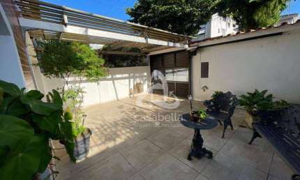 Casa com 3 dormitórios à venda, 218 m² por R$ 2.580.000,00 - Embaré - Santos/SP