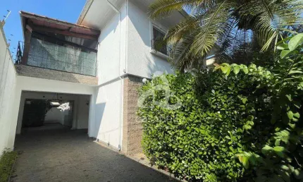 Casa com 4 dormitórios, 350 m² - venda por R$ 3.200.000,00 ou aluguel por R$ 16.000,00/mês - Vila Rica - Santos/SP