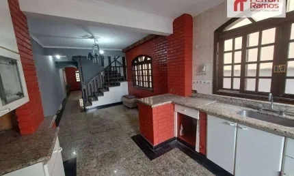 Sobrado com 3 dormitórios à venda, 311 m² por R$ 750.000,00 - Vila Fátima - Guarulhos/SP