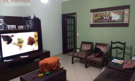 Casa com 3 dormitórios à venda, 200 m² por R$ 798.000,00 - Vila das Palmeiras - Guarulhos/SP