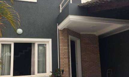 Sobrado com 3 dormitórios à venda, 190 m² por R$ 845.000,00 - Fazenda Rincao - Arujá/SP