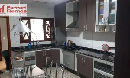Sobrado com 3 dormitórios à venda, 240 m² por R$ 850.000,00 - Vila Rosália - Guarulhos/SP