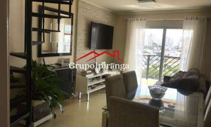 Cobertura com 3 dormitórios, sendo 1 suíte, varanda, piscina privativa, churrasqueira e 2 vagas