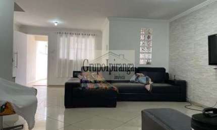 Sobrado triplex com 180m², 3 suítes, 2 vagas, a 550 m do  metrô ALTO DO IPIRANGA com CHURRASQUEIRA