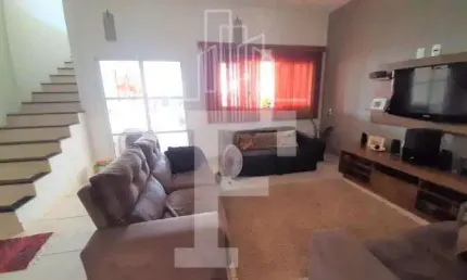 Casa com 3 quartos à venda no Parque das Colinas, Valinhos , 215 m2 por R$ 790.000