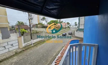 Sobrado em Mongaguá, bairro Vila Atlântica, próximo a praia, 2 dormitórios, 2 banheiros e demais dependências, 2 vagas de garagem, visite!!