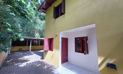 Casa com 2 quartos para alugar na Rua Ângelo Barboza, 611, Cavalhada, Porto Alegre