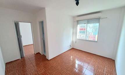 Apartamento com 1 dormitório para alugar, 38 m² por R$ 1.040,00/mês - Cristal -