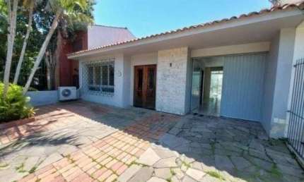 Casa com 3 dormitórios para alugar, 150 m² por R$ 4.520/mês - Espírito Santo - P