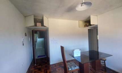 Apartamento com 2 dormitórios para alugar, 51 m² por R$ 850/mês - Cristal - Port