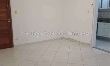 Apartamento com 2 quartos para alugar na Rua Valparaíso, Tijuca, Rio de Janeiro, 64 m2 por R$ 2.500