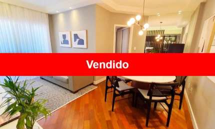 Apartamento mobiliado e decorado no centro da cidade