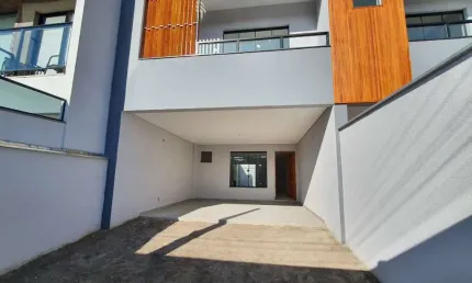 Casa com 3 quartos à venda no Saguaçu, Joinville 