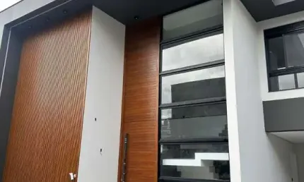 Casa em Condomínio Fechado no América para Março de 2025