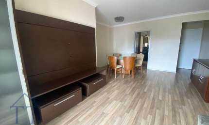 Apartamento com 3 quartos para alugar no América, Joinville 